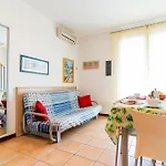 Villaggio Le Acacie Апартаменты Каорле